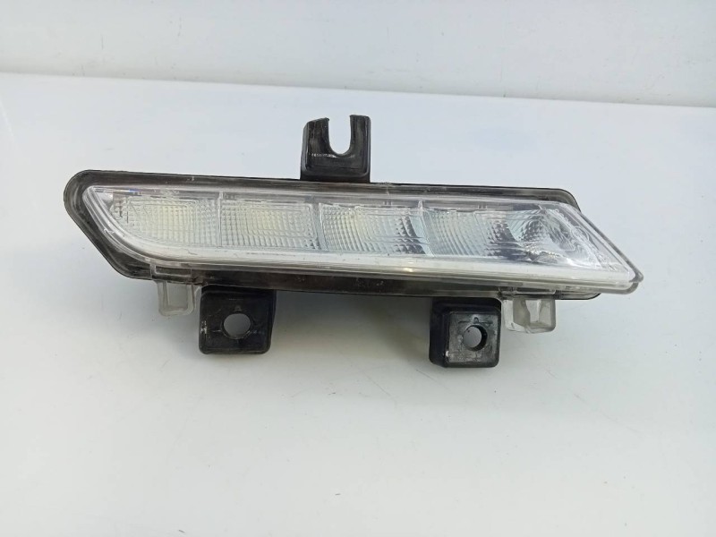 Recambio de piloto delantero derecho para renault clio iv societé referencia OEM IAM 266053864R  E1-A1-43-1