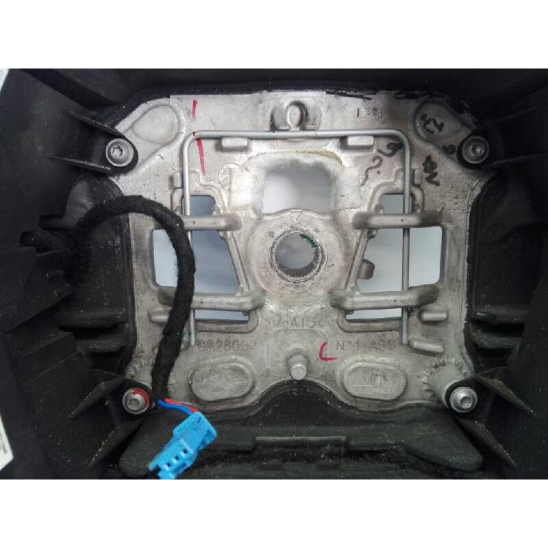 Recambio de volante para citroën c4 picasso attraction referencia OEM IAM 96777869ZD 622809610B E1-A4-35-1
