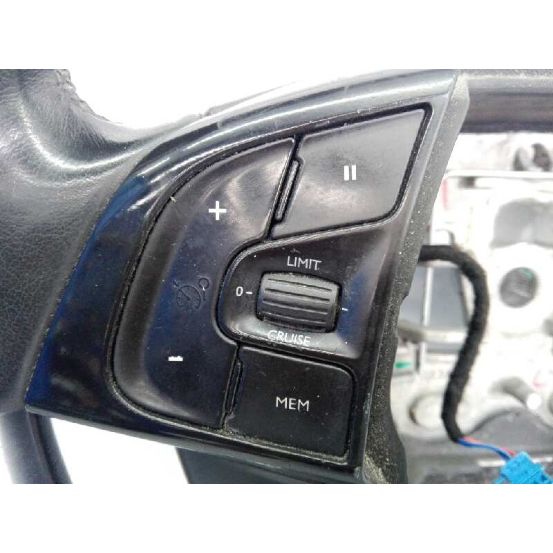 Recambio de volante para citroën c4 picasso attraction referencia OEM IAM 96777869ZD 622809610B E1-A4-35-1