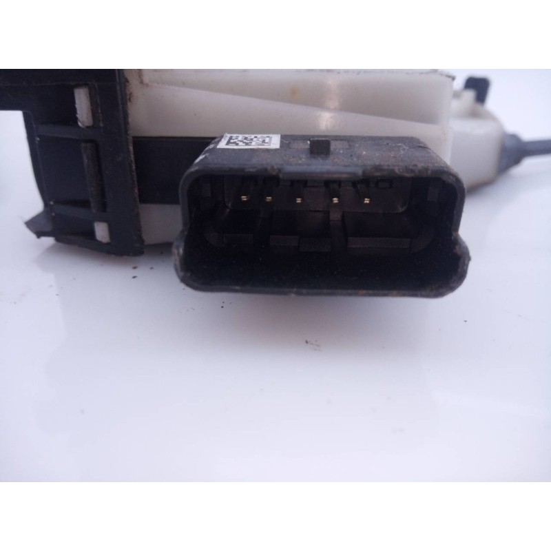 Recambio de cerradura puerta delantera derecha para peugeot 208 style referencia OEM IAM   E1-A4-47-1