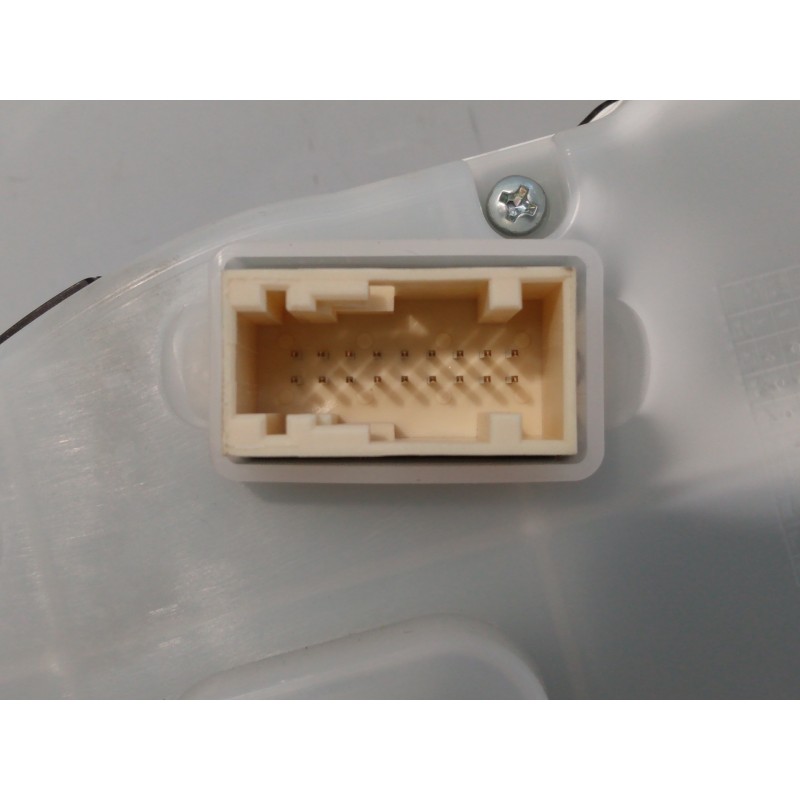 Recambio de cuadro instrumentos para peugeot 208 style referencia OEM IAM 982598618000 769317790U E3-B2-23-1