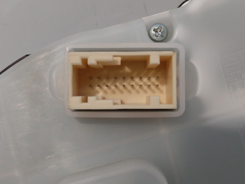 Recambio de cuadro instrumentos para peugeot 208 style referencia OEM IAM 982598618000 769317790U E3-B2-23-1