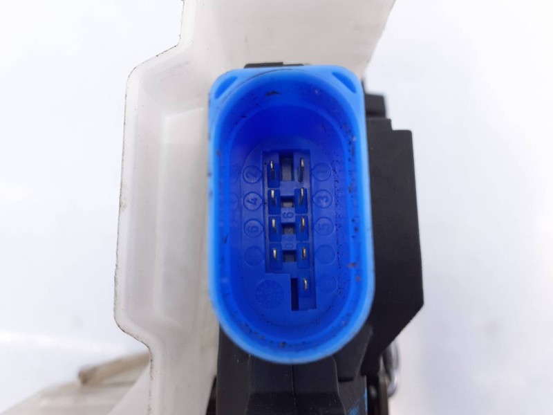 Recambio de cerradura puerta delantera derecha para volkswagen jetta (1k2) advance referencia OEM IAM   E1-B6-4-1