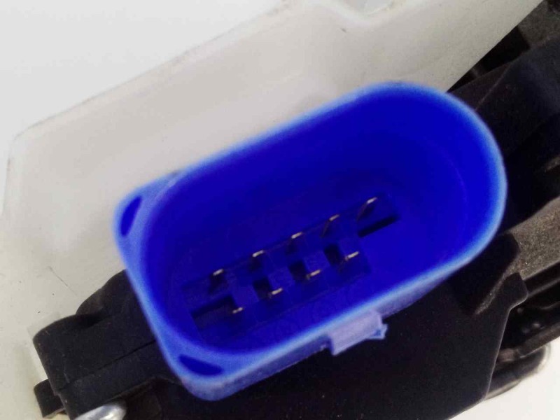 Recambio de cerradura puerta delantera izquierda para volkswagen jetta (1k2) advance referencia OEM IAM   E1-B6-56-2