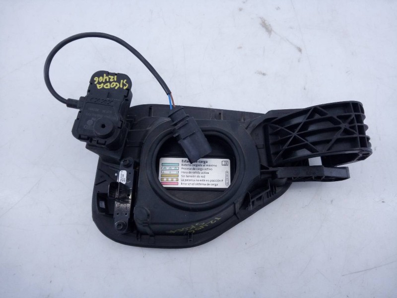 Recambio de tapa para skoda octavia lim. (nx3) vrs referencia OEM IAM   E2-A1-37-1