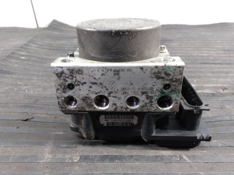 Recambio de abs para dacia logan express ambiance referencia OEM IAM 0265800584 0265232110 P3-A8-8-2