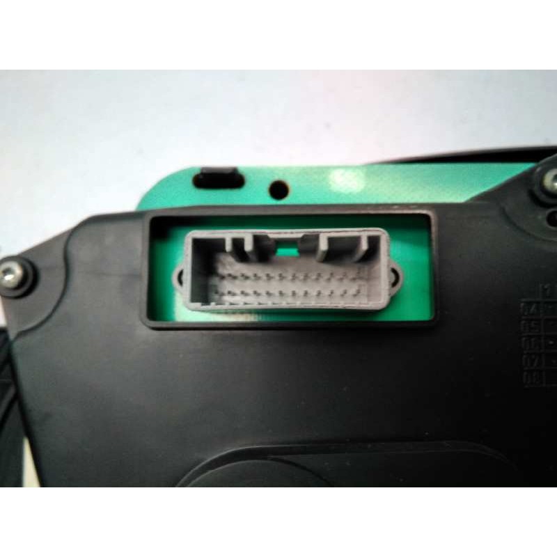 Recambio de cuadro instrumentos para dacia logan express ambiance referencia OEM IAM P8200752820  E2-A1-43-5