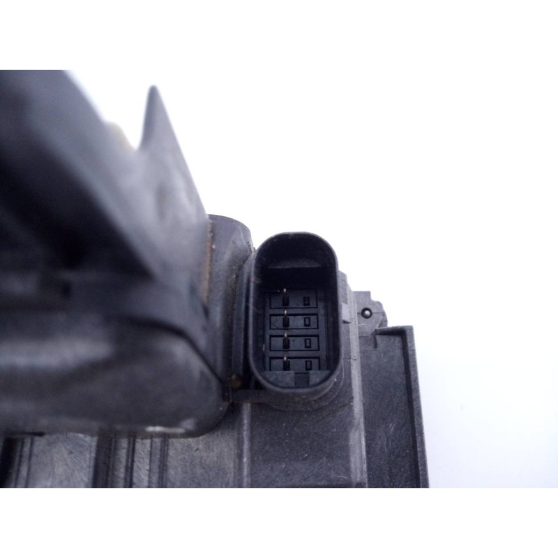 Recambio de cerradura puerta trasera izquierda para mercedes-benz clase c (w205) lim. referencia OEM IAM A0997303700  E1-A2-40-2