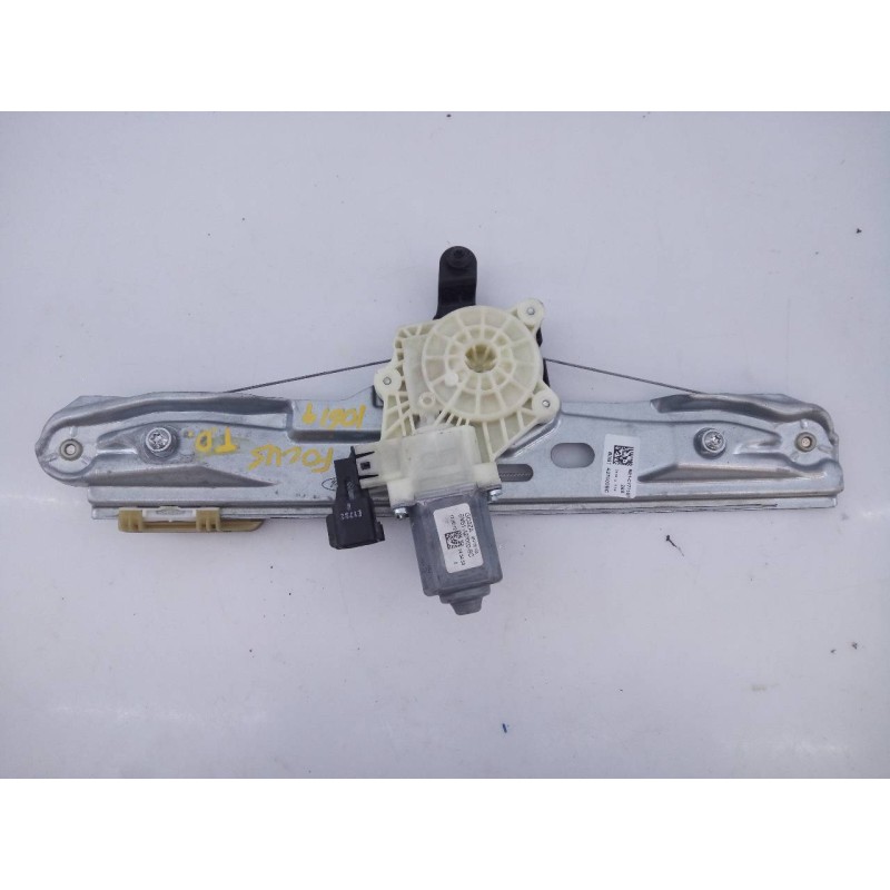 Recambio de elevalunas trasero derecho para ford focus turn. (cb8) trend referencia OEM IAM A65083110 28092330290317 E2-B3-45-1