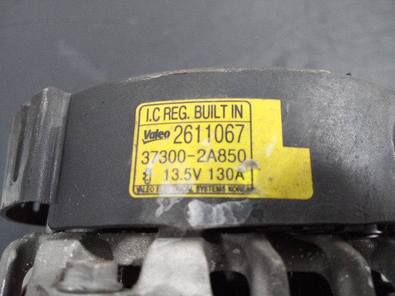 Recambio de alternador para kia carens ( ) drive referencia OEM IAM 373002A850 2611067 P3-B6-8-1