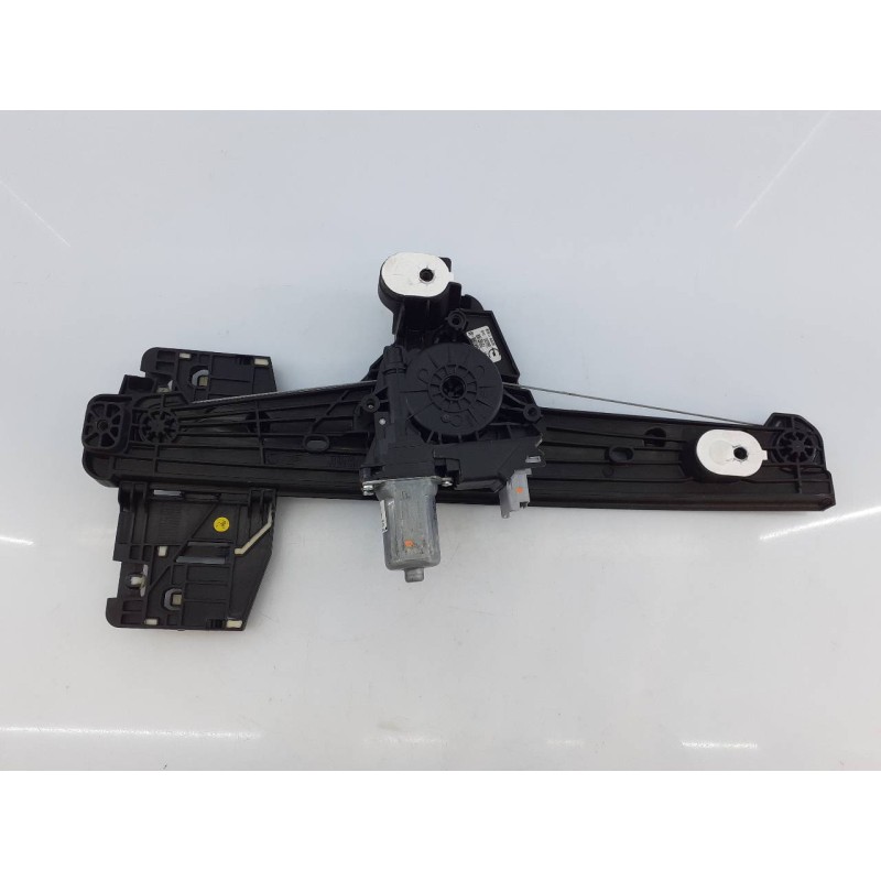 Recambio de elevalunas trasero izquierdo para peugeot 208 referencia OEM IAM 9829046180  E1-A4-16-1
