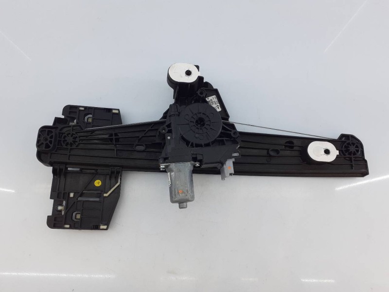 Recambio de elevalunas trasero izquierdo para peugeot 208 referencia OEM IAM 9829046180  E1-A4-16-1