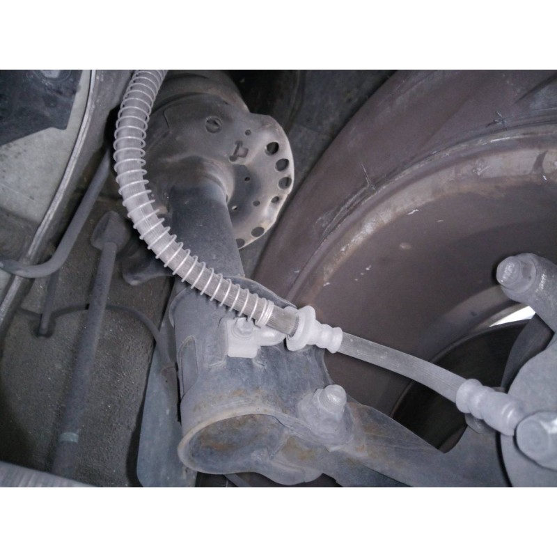 Recambio de amortiguador delantero izquierdo para kia carens ( ) drive referencia OEM IAM   