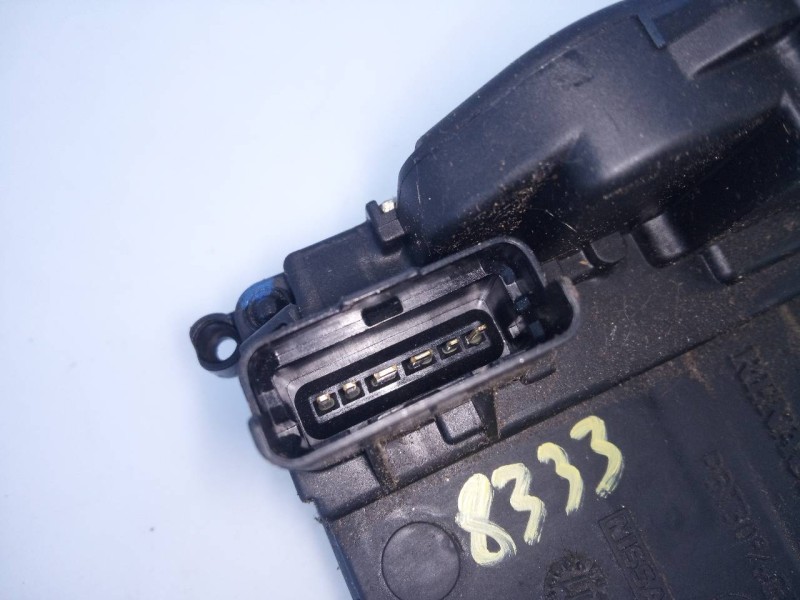 Recambio de cerradura puerta trasera izquierda para renault scenic iii dynamique referencia OEM IAM   E1-A1-2-2