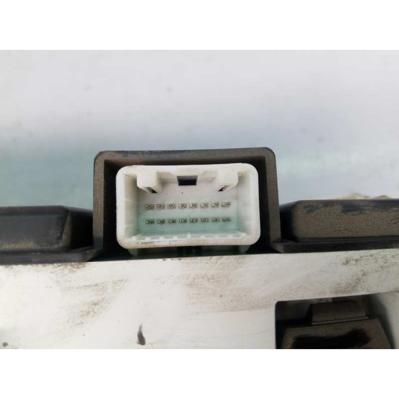 Recambio de cuadro instrumentos para toyota corolla (e12) 2.0 d-4d sol berlina referencia OEM IAM 8380002C60  E3-B2-7-4