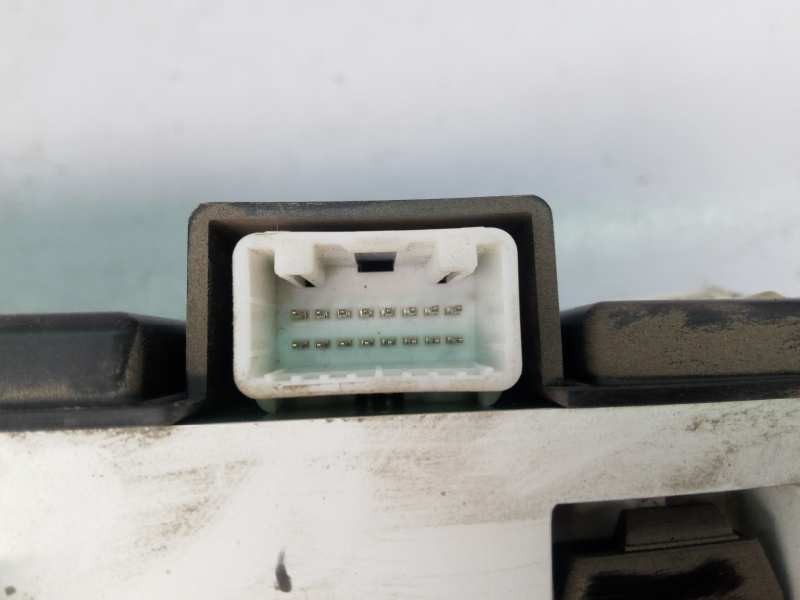 Recambio de cuadro instrumentos para toyota corolla (e12) 2.0 d-4d sol berlina referencia OEM IAM 8380002C60  E3-B2-7-4