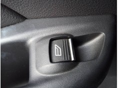 MANDO ELEVALUNAS TRASERO DERECHO 