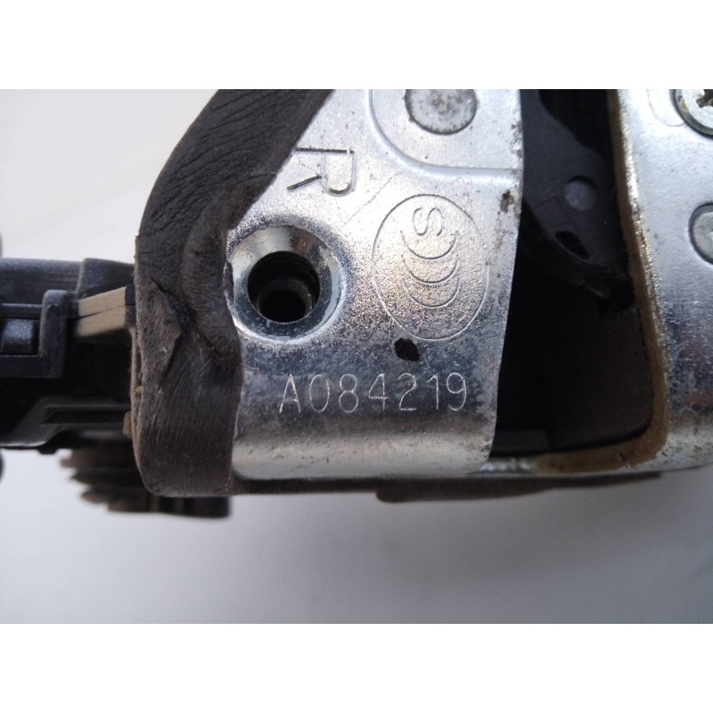 Recambio de cerradura puerta delantera derecha para toyota verso advance referencia OEM IAM A084219  E2-B4-55-1