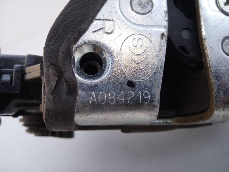 Recambio de cerradura puerta delantera derecha para toyota verso advance referencia OEM IAM A084219  E2-B4-55-1