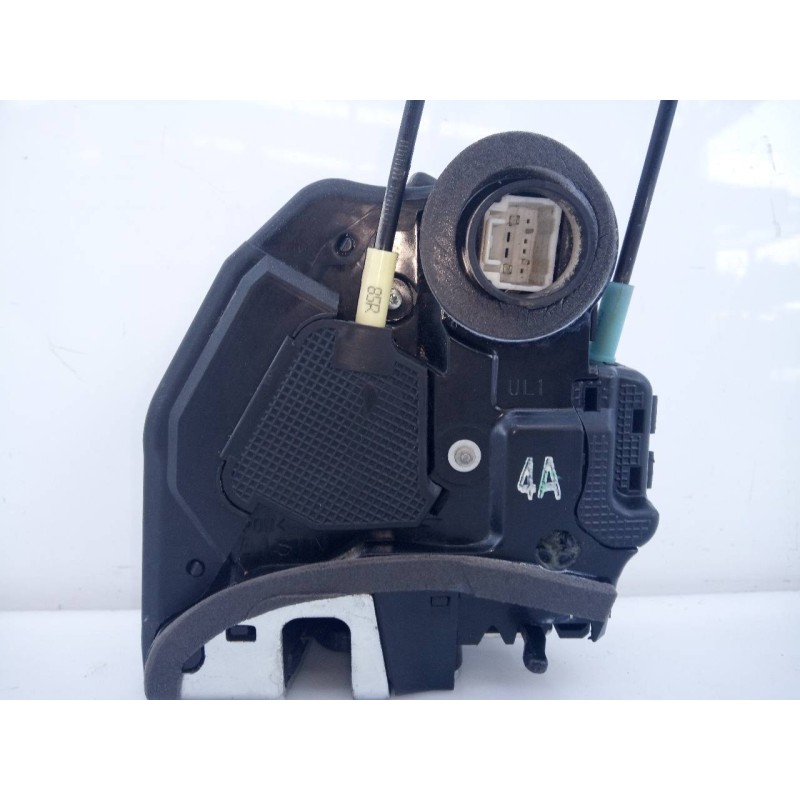 Recambio de cerradura puerta trasera izquierda para toyota verso advance referencia OEM IAM A084219  E2-B4-10-2