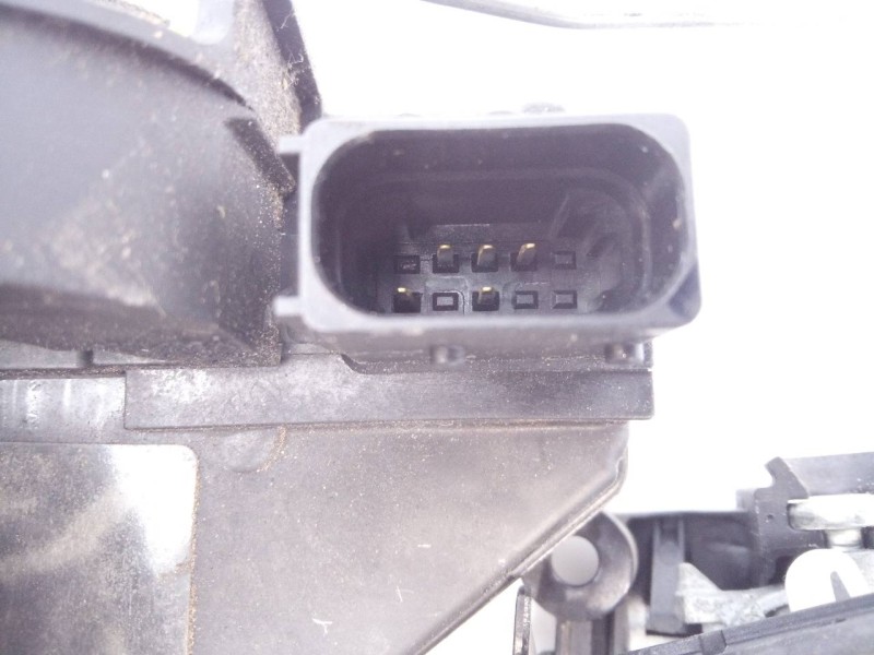 Recambio de cerradura puerta delantera izquierda para opel insignia berlina selective referencia OEM IAM   E2-B6-55-2