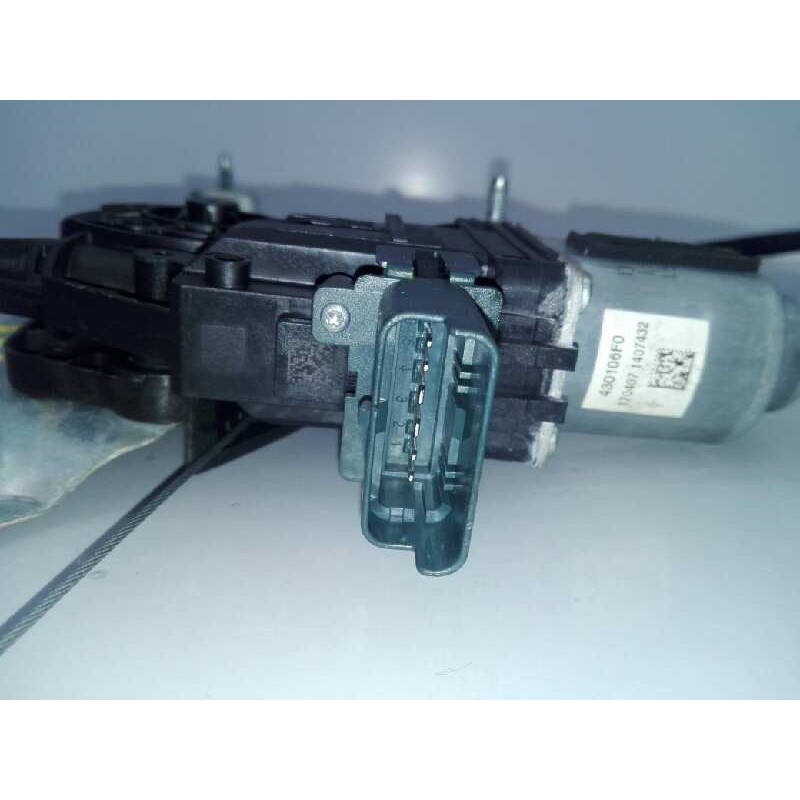 Recambio de elevalunas delantero derecho para renault megane iv berlina 5p gt-line referencia OEM IAM 807206746R C47194104 E1-A1