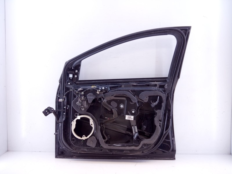 Recambio de puerta delantera derecha para ford focus turn. (cb8) trend referencia OEM IAM   E4-B2-10