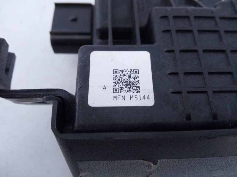 Recambio de cerradura maletero / porton para kia sorento () concept referencia OEM IAM MFNM5144  E2-B5-50-2