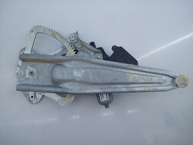 Recambio de elevalunas trasero derecho para toyota verso advance referencia OEM IAM C39429100 16031001325 E2-B4-28-2