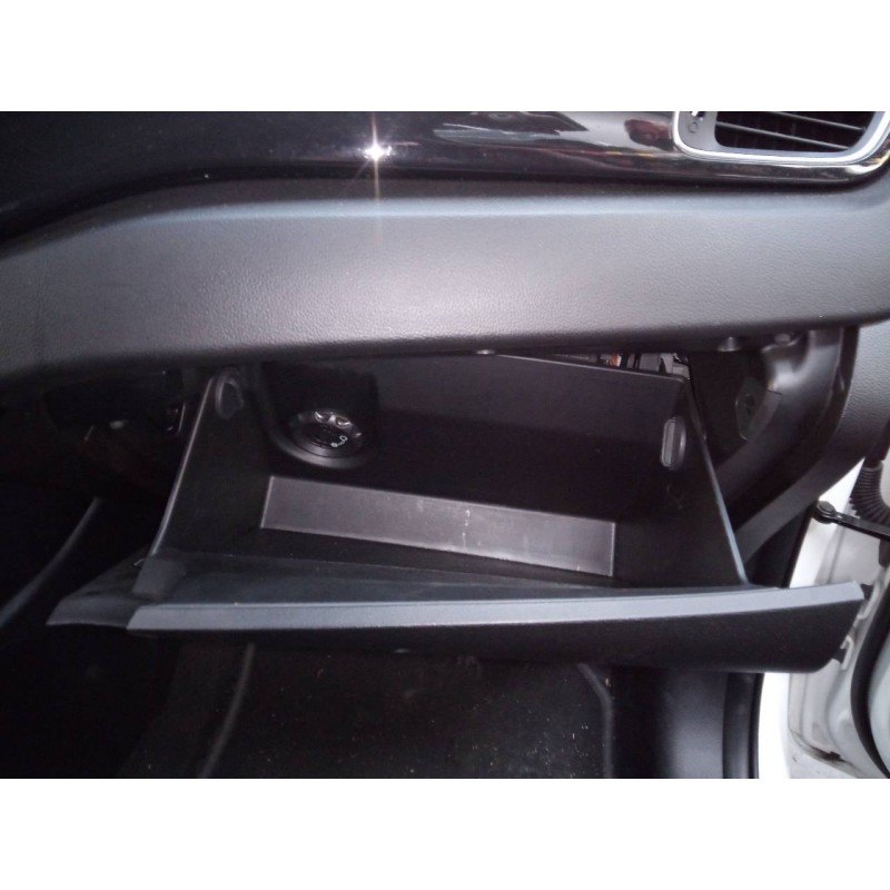 Recambio de guantera para kia carens ( ) drive referencia OEM IAM   