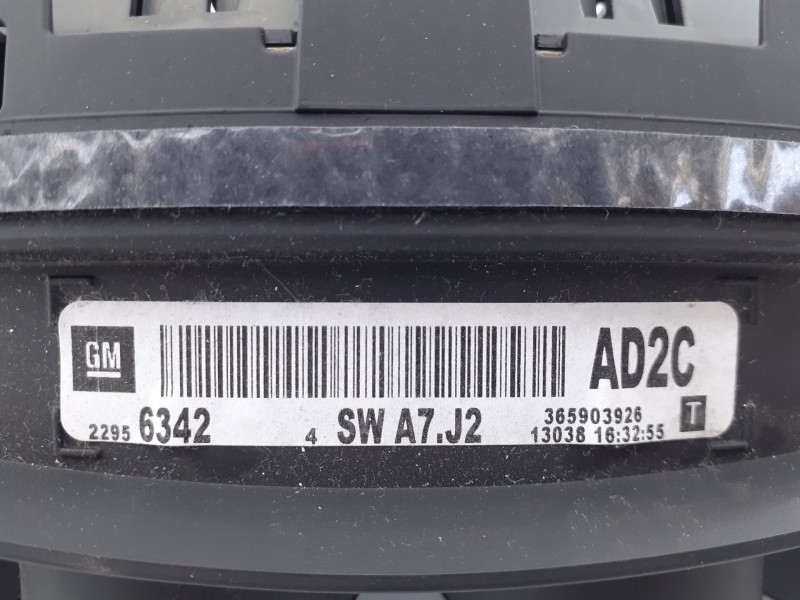 Recambio de cuadro instrumentos para opel insignia berlina selective referencia OEM IAM 22956342 4SWA7J2 E3-A5-23-3