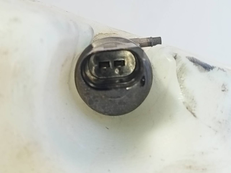 Recambio de deposito limpia para iveco daily ka ka 35 s... radstand 3000 referencia OEM IAM 5801565973  P2-B3-2