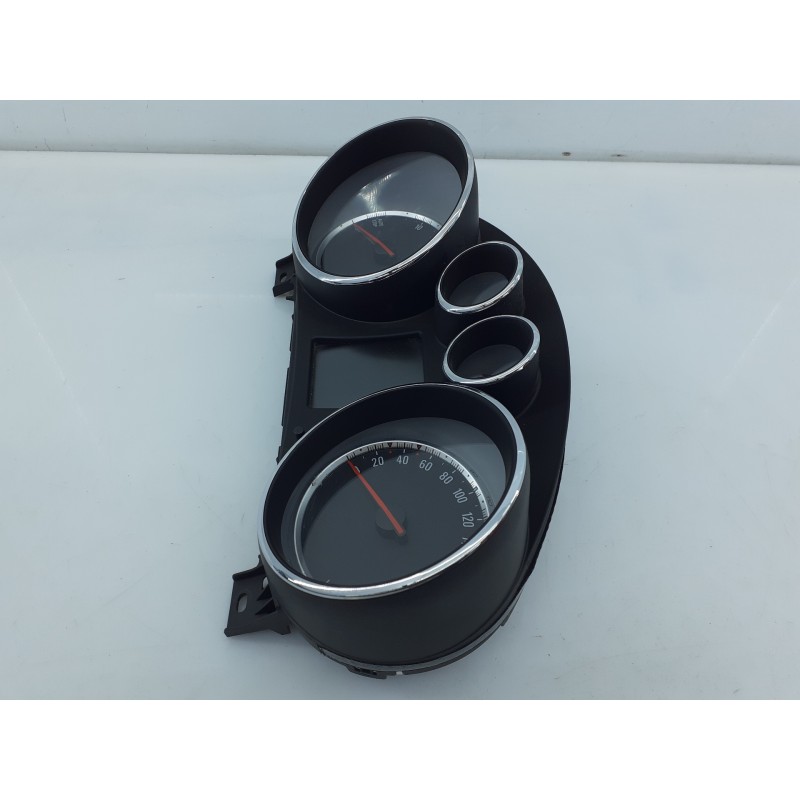 Recambio de cuadro instrumentos para opel insignia berlina selective referencia OEM IAM 22956342 4SWA7J2 E3-A5-23-3