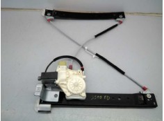 ELEVALUNAS TRASERO DERECHO 0130822620 E2-B3-18-2