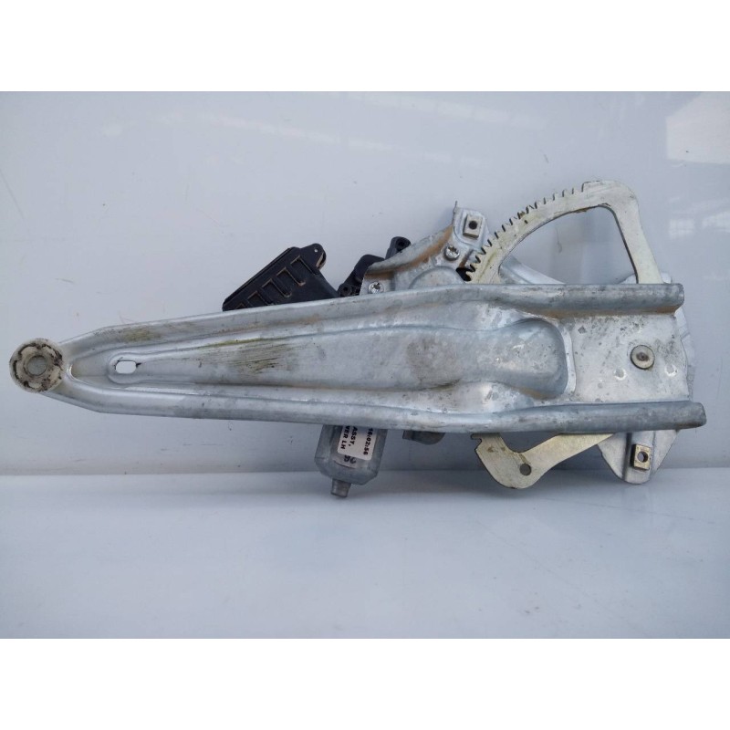 Recambio de elevalunas trasero izquierdo para toyota verso advance referencia OEM IAM C39428100 857200F041 E2-B4-10-2