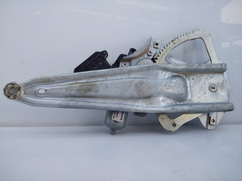 Recambio de elevalunas trasero izquierdo para toyota verso advance referencia OEM IAM C39428100 857200F041 E2-B4-10-2