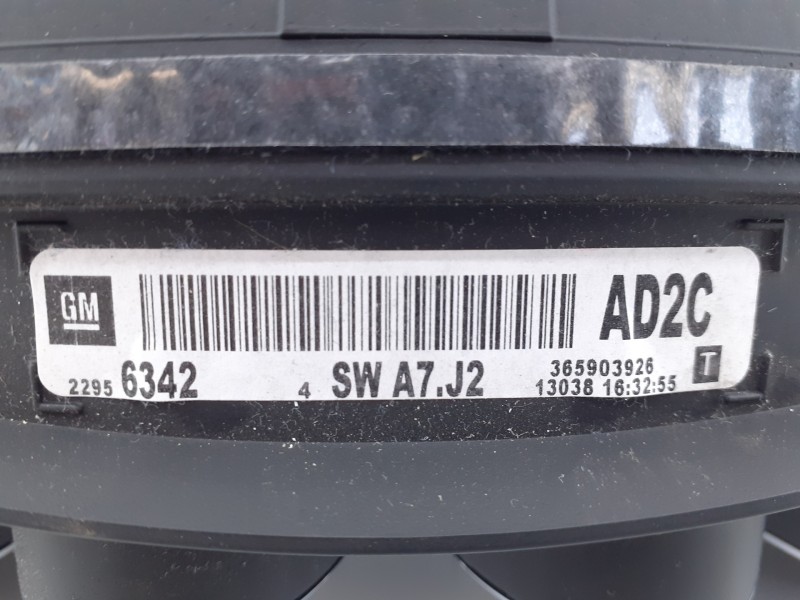 Recambio de cuadro instrumentos para opel insignia berlina selective referencia OEM IAM 22956342 4SWA7J2 E3-A5-23-3