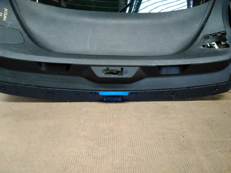 Recambio de porton trasero para renault megane iv berlina 5p gt-line referencia OEM IAM   E4-B4-7
