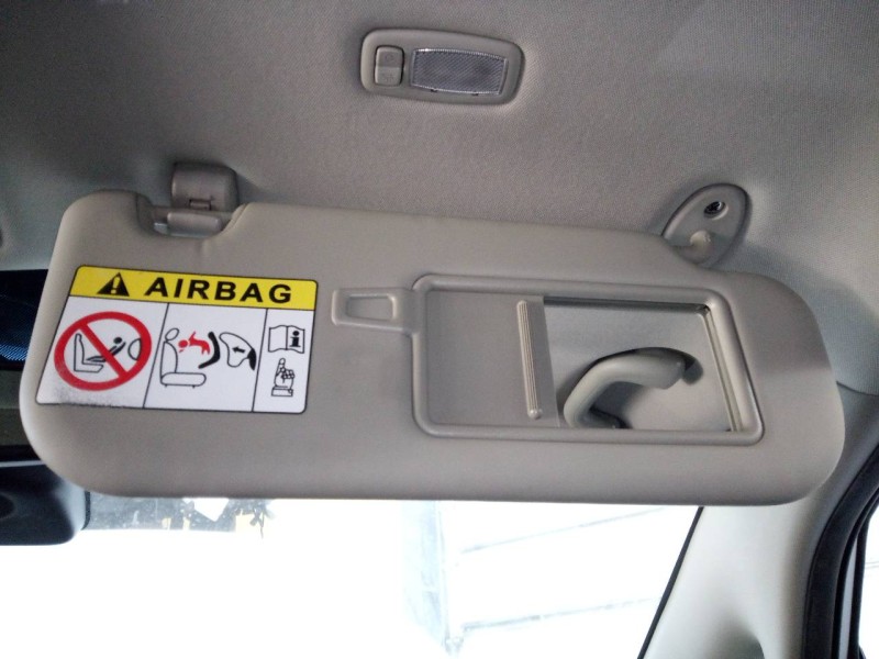 Recambio de parasol derecho para kia carens ( ) drive referencia OEM IAM   