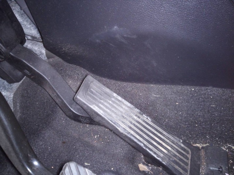 Recambio de pedal acelerador para kia carens ( ) drive referencia OEM IAM 351904A700  