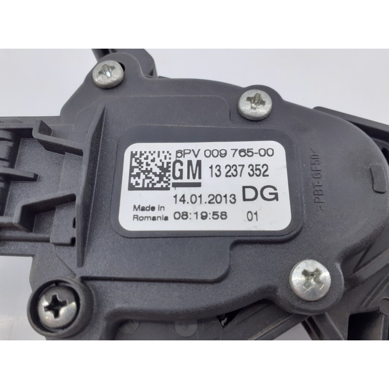 Recambio de pedal acelerador para opel insignia berlina selective referencia OEM IAM 6PV00976500 13237352 E3-B5-23-1