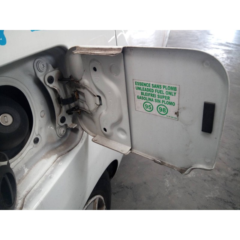 Recambio de tapa exterior combustible para dacia lodgy stepway referencia OEM IAM   