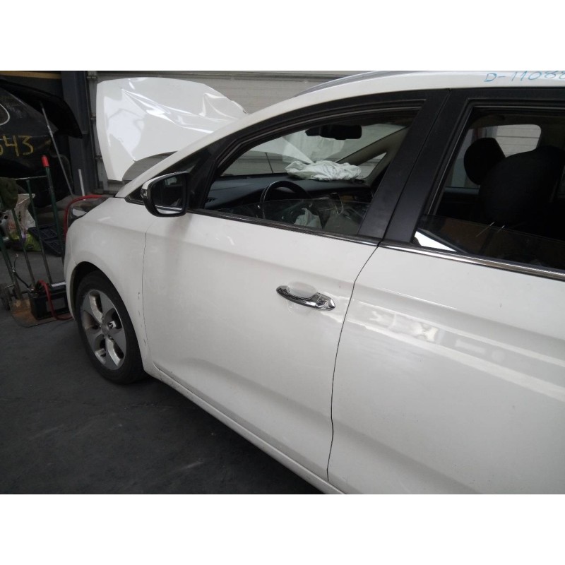 Recambio de puerta delantera izquierda para kia carens ( ) drive referencia OEM IAM   