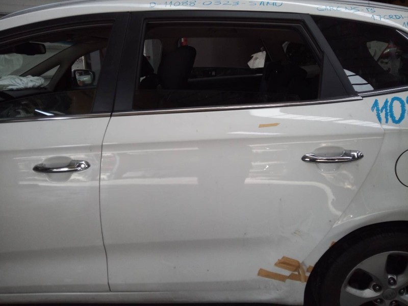 Recambio de puerta trasera izquierda para kia carens ( ) drive referencia OEM IAM   