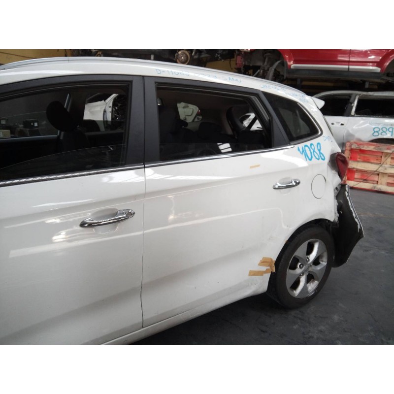 Recambio de puerta trasera izquierda para kia carens ( ) drive referencia OEM IAM   