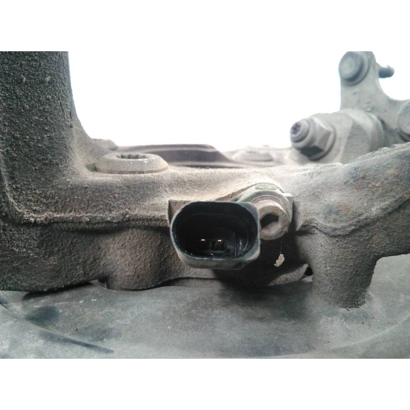 Recambio de mangueta delantera izquierda para volkswagen golf v berlina (1k1) highline referencia OEM IAM   P1-A4-29