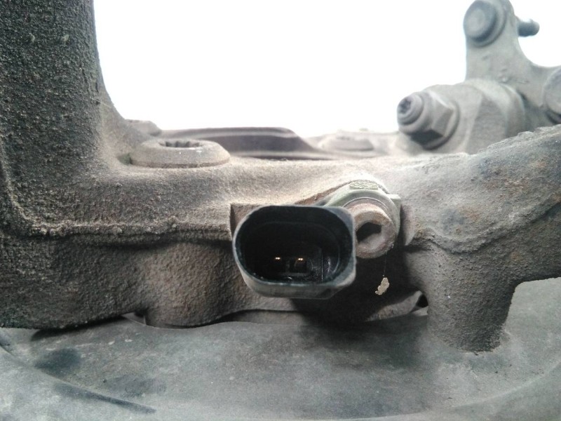 Recambio de mangueta delantera izquierda para volkswagen golf v berlina (1k1) highline referencia OEM IAM   P1-A4-29