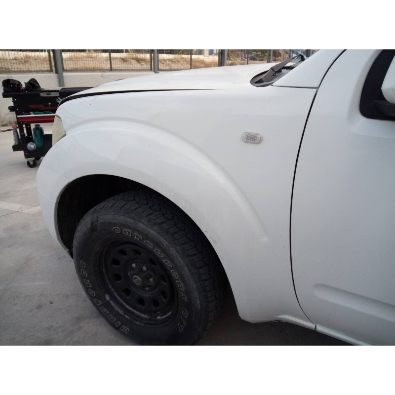Recambio de aleta delantera izquierda para nissan pathfinder (r51) 2.5 dci le referencia OEM IAM   