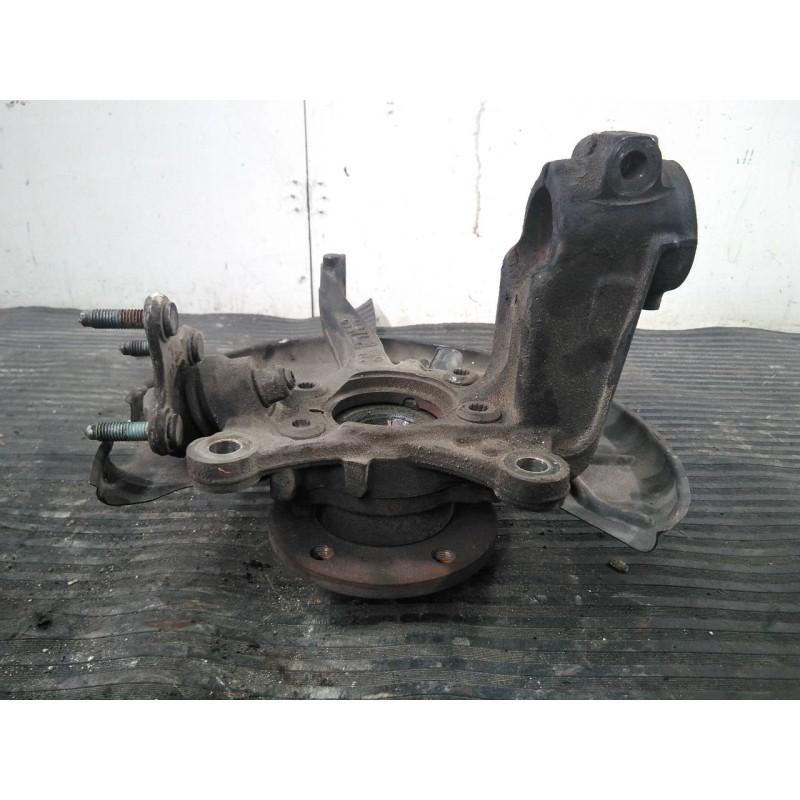 Recambio de mangueta delantera izquierda para volkswagen golf v berlina (1k1) highline referencia OEM IAM   P1-A4-29