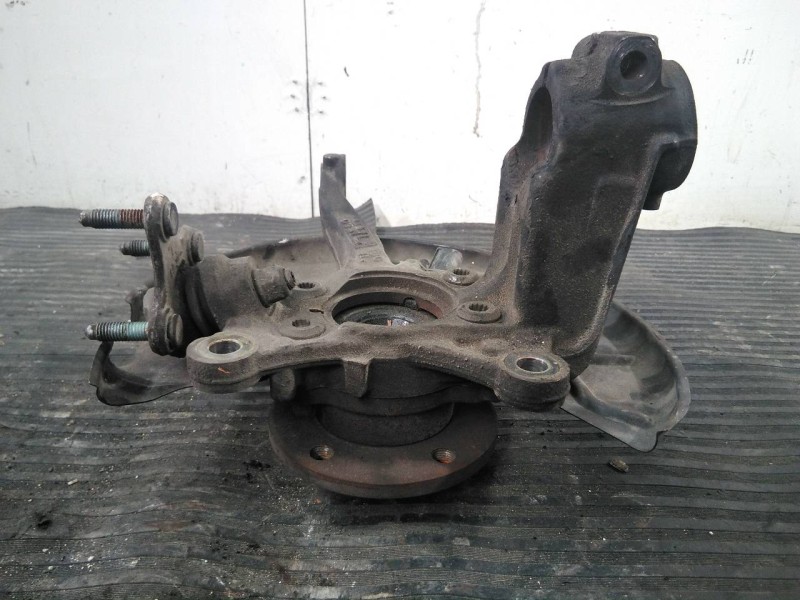 Recambio de mangueta delantera izquierda para volkswagen golf v berlina (1k1) highline referencia OEM IAM   P1-A4-29